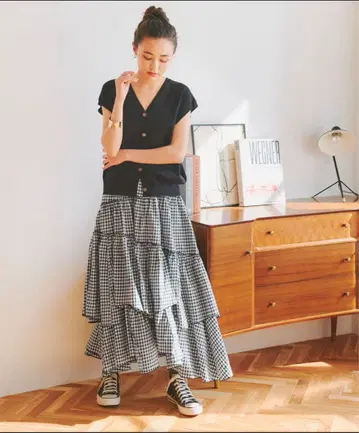 titivate 불규칙 밑단 랜덤 캉캉 스커트 S 사이즈