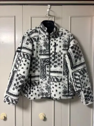 FTC 보아 플리스 리버서블 자켓 쉘파