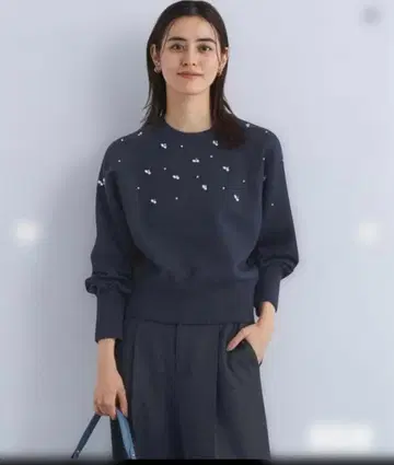 그린 라벨 릴랙싱 스파클 비쥬 니트 풀오버