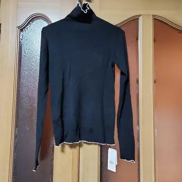 [ 미사용 택 포함 ] nano universe 터틀넥 스웨터 블랙