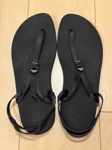 BEAUTIFUL SHOES 샌들