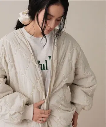 로리즈팜 퀼팅 미들 블루종