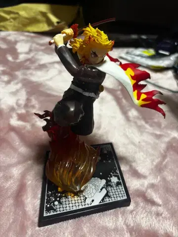 렌고쿠 쿄쥬로 피규어 전투 포즈