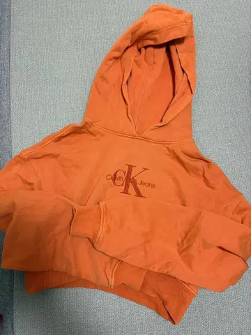 캘빈 클라인 진스 오렌지 크롭 후드티