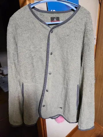 스태틱 플리스 가디건