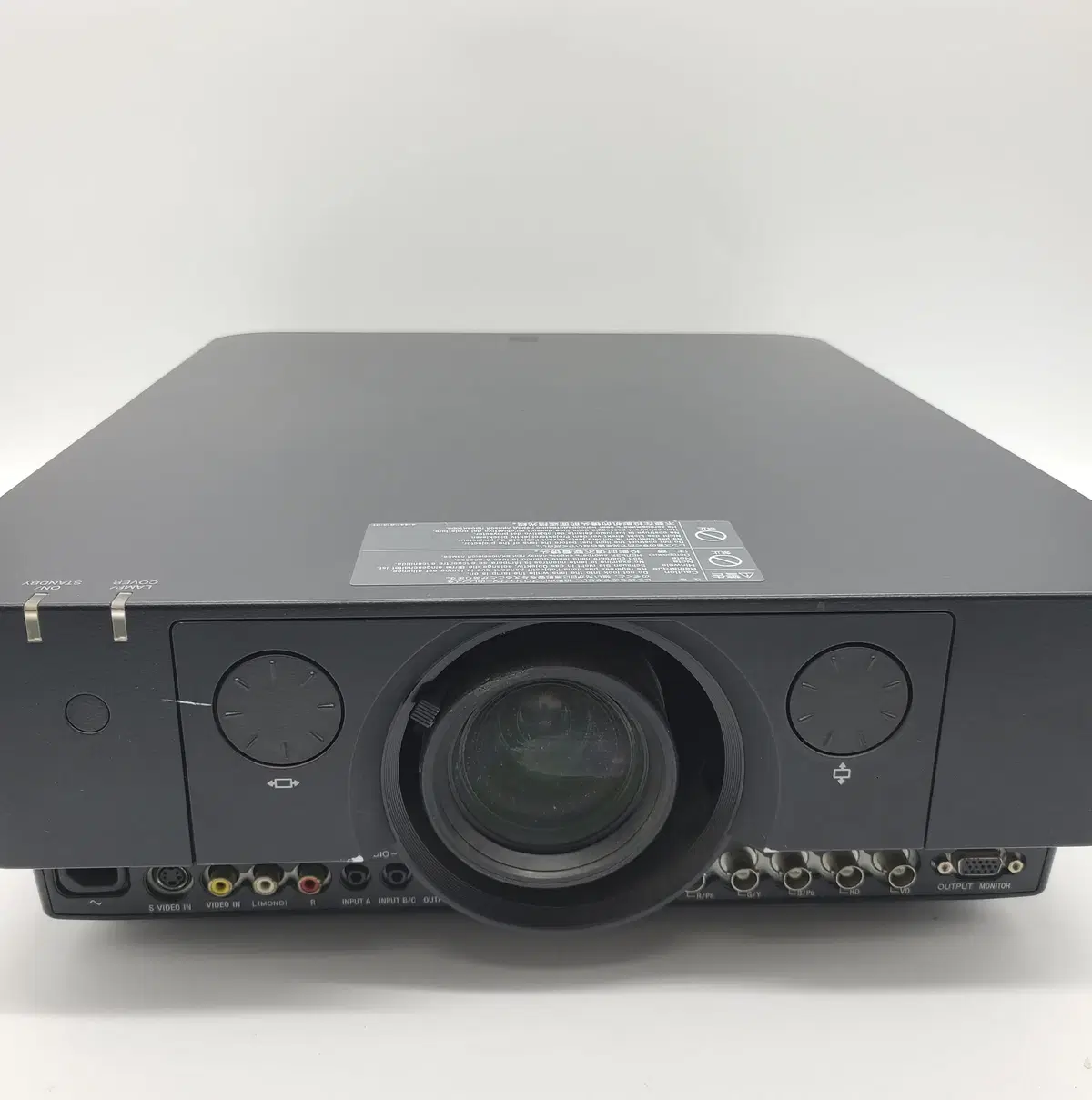 Sony VPL-FH36 5200 ANSI WUXGA used beam projector