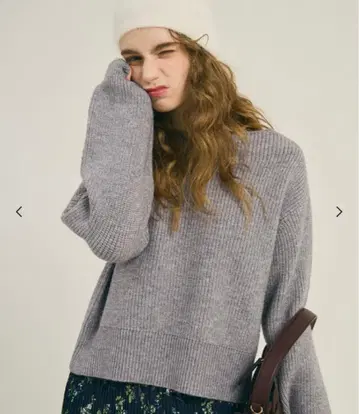 [ M 사이즈 ] coca 라메 니트탑 그레이