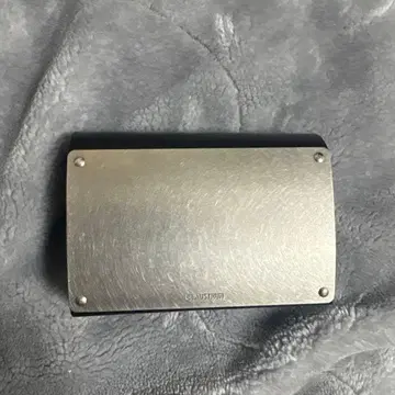 CLAUSTRUM 블랙 가죽 3단 폴더형 지갑