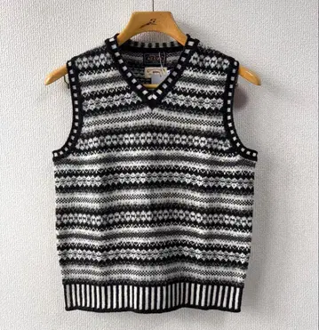 미사용 BEAMS PLUS x gim 페어아일 울 니트 베스트