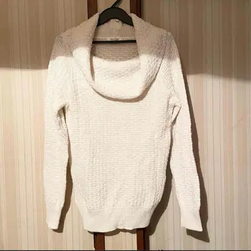 SOUP 오프 터틀 니트