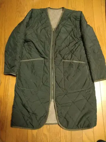 스튜디오 클립 퀼팅 보아 코트 리버서블 L 노카라