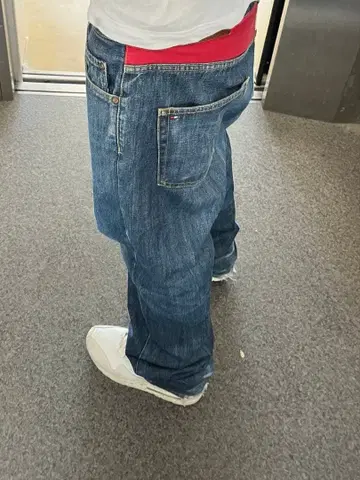 타미힐피거 데님 팬츠 버튼 플라이 데님 팬츠