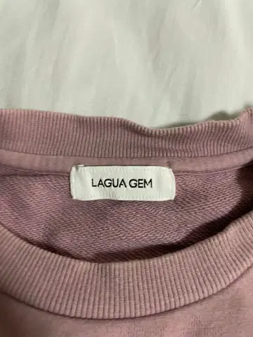 LAGUA GEM 핑크 맨투맨