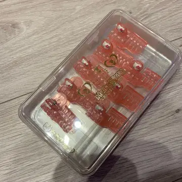 헬로키티 클립 8개 세트