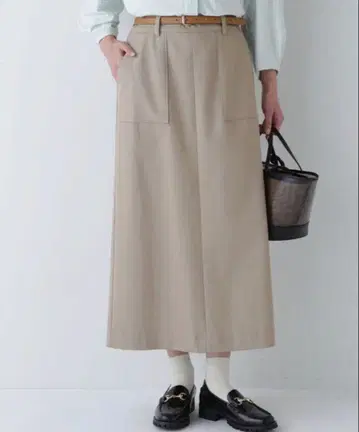 human woman 타이트 스커트