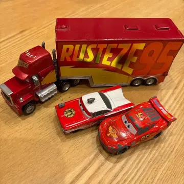 RUSTEZE 95 트레일러와 맥퀸 라몬 차량 세트