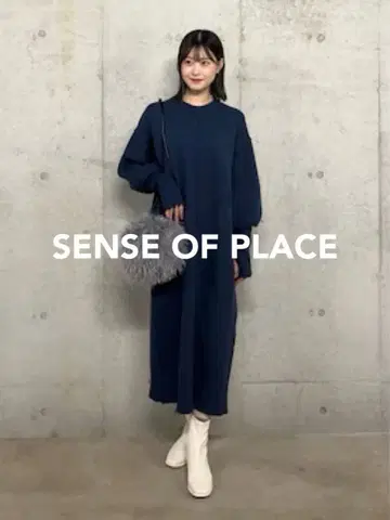 [컨디션 최상] 센터 심 썸홀 니트 원피스 센스 오브 플레이스