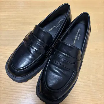 studio CLIP 경량 통굽 로퍼