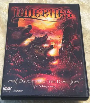 LOVEBITES/도터즈 오브 더 던 ~라이브 인 도쿄