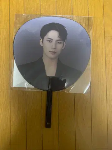 SEVENTEEN NEW 부채 민규 세부치