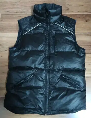 Celt and Cobra 블랙 다운 베스트