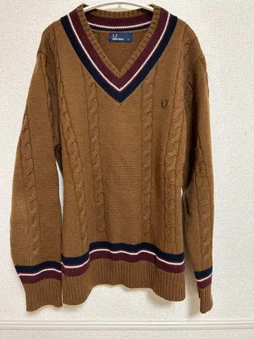 브라운 V넥 케이블 짜임 스웨터 S