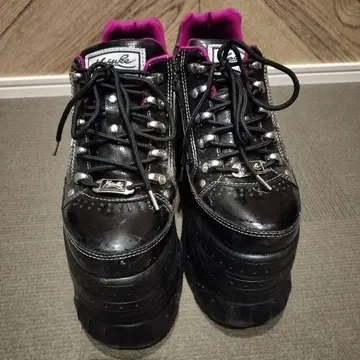 플랫폼 스니커즈 블랙/핑크