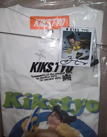 요시노 치토세 KIKS TYO 한정판 친필 사인 폴라로이드