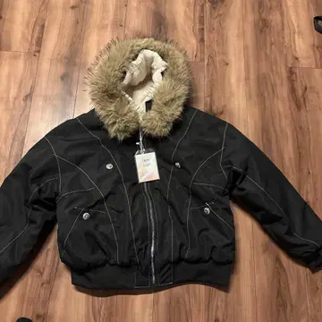 퍼 후드 봄버 자켓 블랙