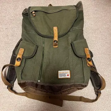 원더랜드! 올리브 그린 백팩