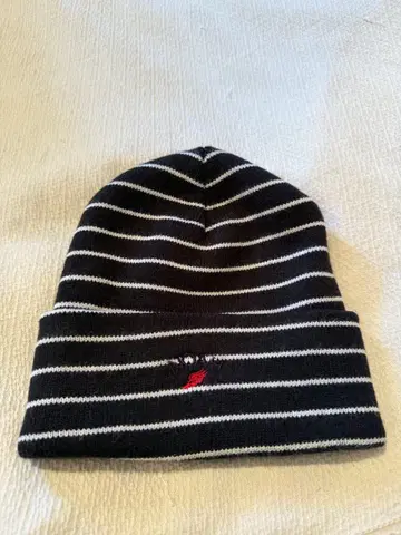 택 포함 새상품 noah 보더 비니