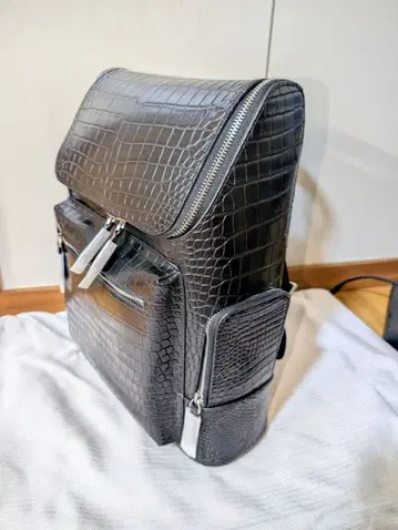 크로커다일 럭색 백팩