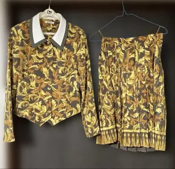 Bluebell 꽃무늬 셋업 자켓과 스커트