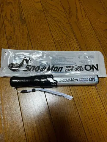 Snow Man Dome Tour 2025-2026 응원봉