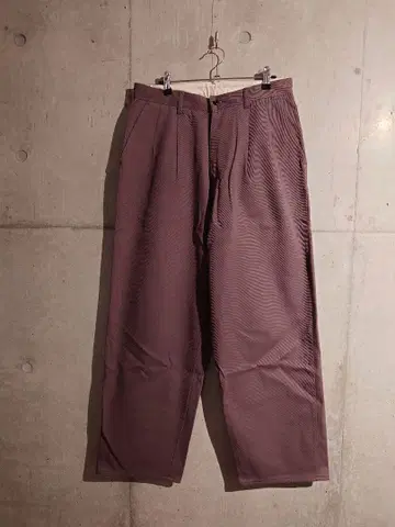 Graphpaper HARD TWILL TWO TUCK PANTS