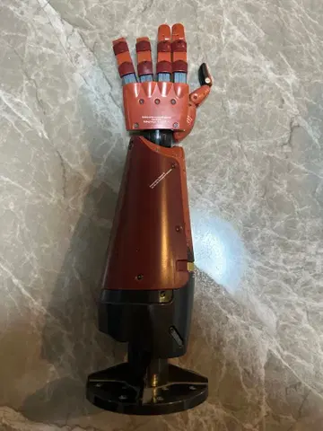 메탈기어 솔리드 MGSV 베놈 스네이크 1/2 바이오닉 암