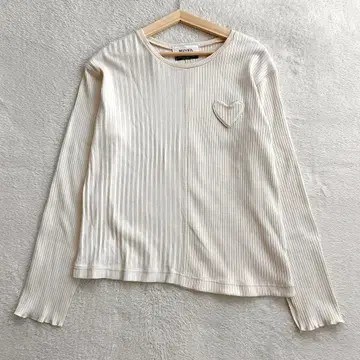 MUVEIL 2022 하트 패치 리브 롱 티셔츠 38 아이보리