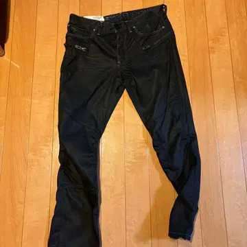 RAW 33/11 블랙 청바지