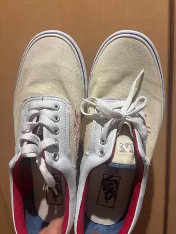 Vans 화이트/크림 스니커즈