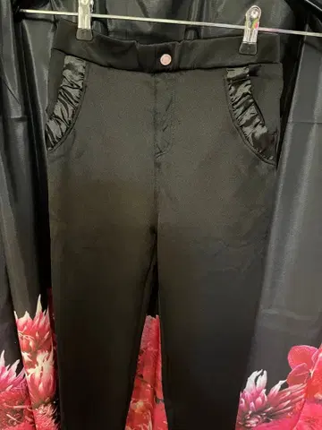 Rady 신 팬츠 블랙