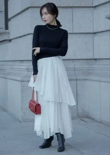 anuans 불규칙 밑단 도킹 니트 원피스