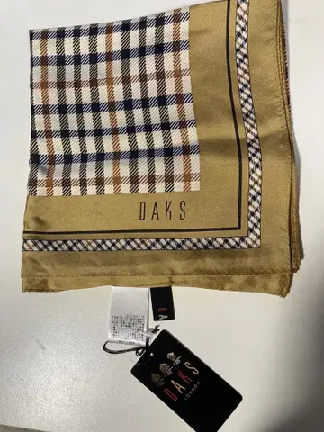 미사용 새상품 스카프 DAKS
