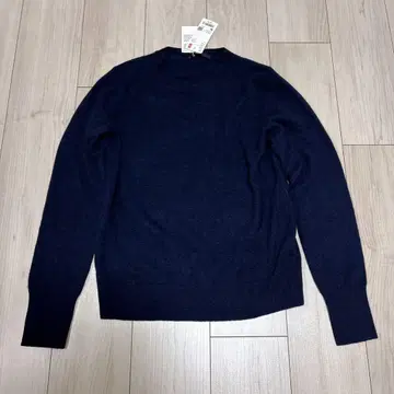 유니클로 캐시미어 크루넥 스웨터 네이비 M