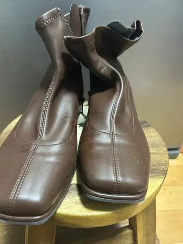 브라운 숏부츠