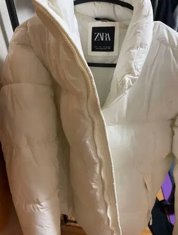 ZARA 화이트 다운 자켓 M