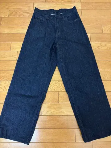 UNIQLO 유니클로 와이드 스트레이트 청바지