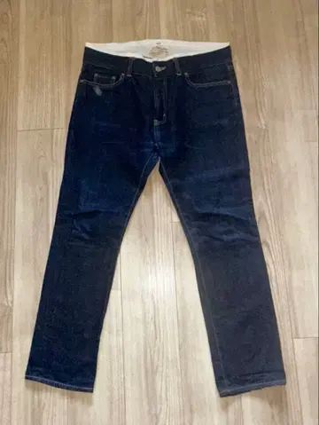 새상품급 REMI RELIEF 스트레이트 데님 인디고 L