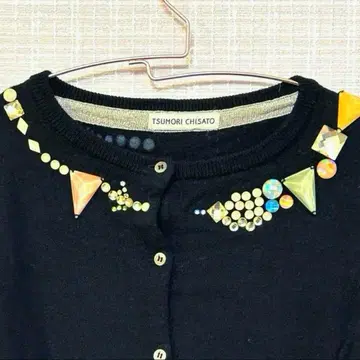 츠모리치사토 비쥬 보석류 가디건 블랙 니트 울 목걸이풍
