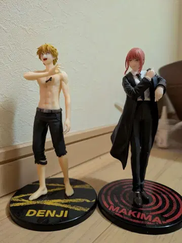 덴지 & 마키마 피규어 세트