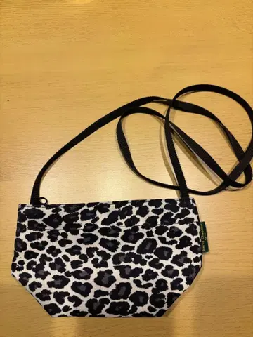 에르베샤 펠리에 1927F 팬서 블랑